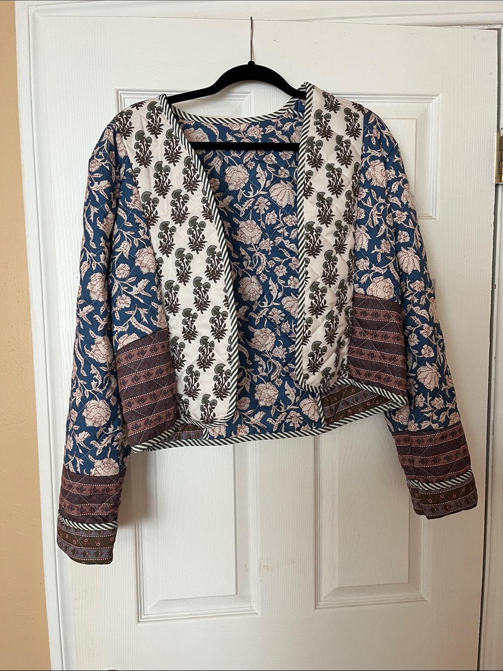 Quilted Floral Open-Front Tunic Jacket - Blue & Pink